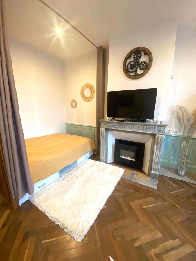 Chic & Work Apartment